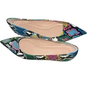 Colorful pointy pattern flats, no tags never worn size 42